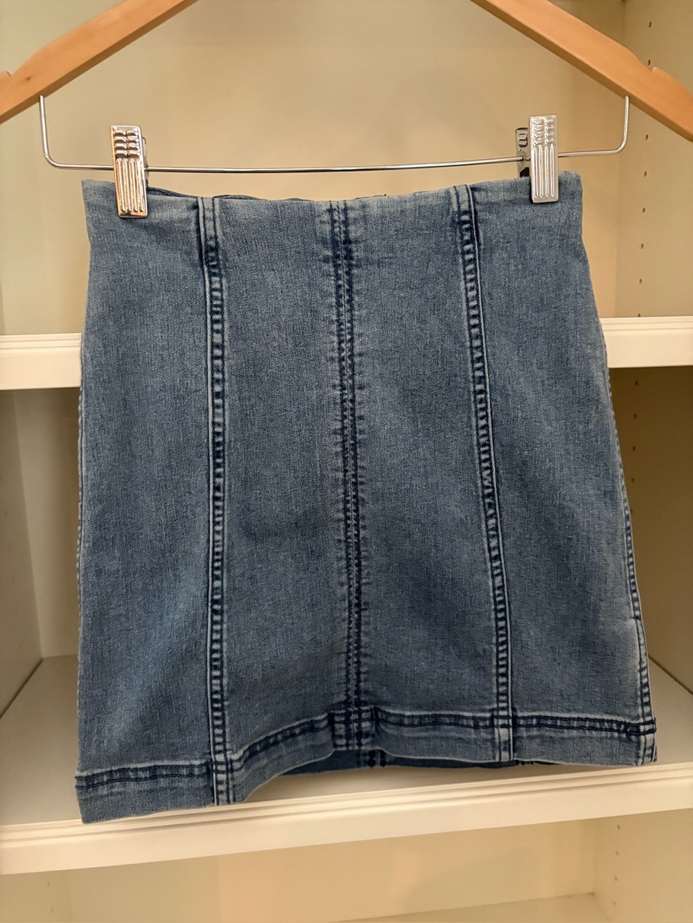 Free People Modern Femme denim mini skirt blue wash center
seam 0